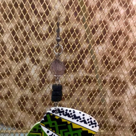 love, Savvy African Queen Inspired Earrings - Picture 3 of 3